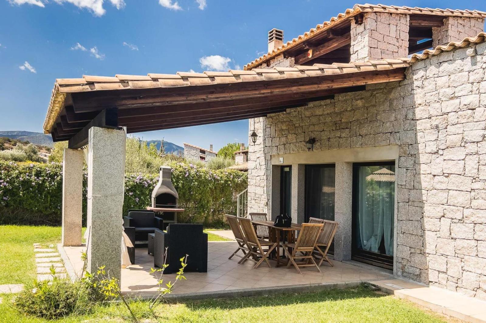 Villa Cala Sinzias Кастиадас Екстериор снимка